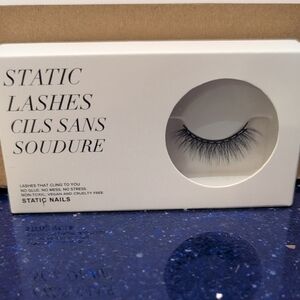 Brand New Static Lashes.. Cils Sans Soudure.